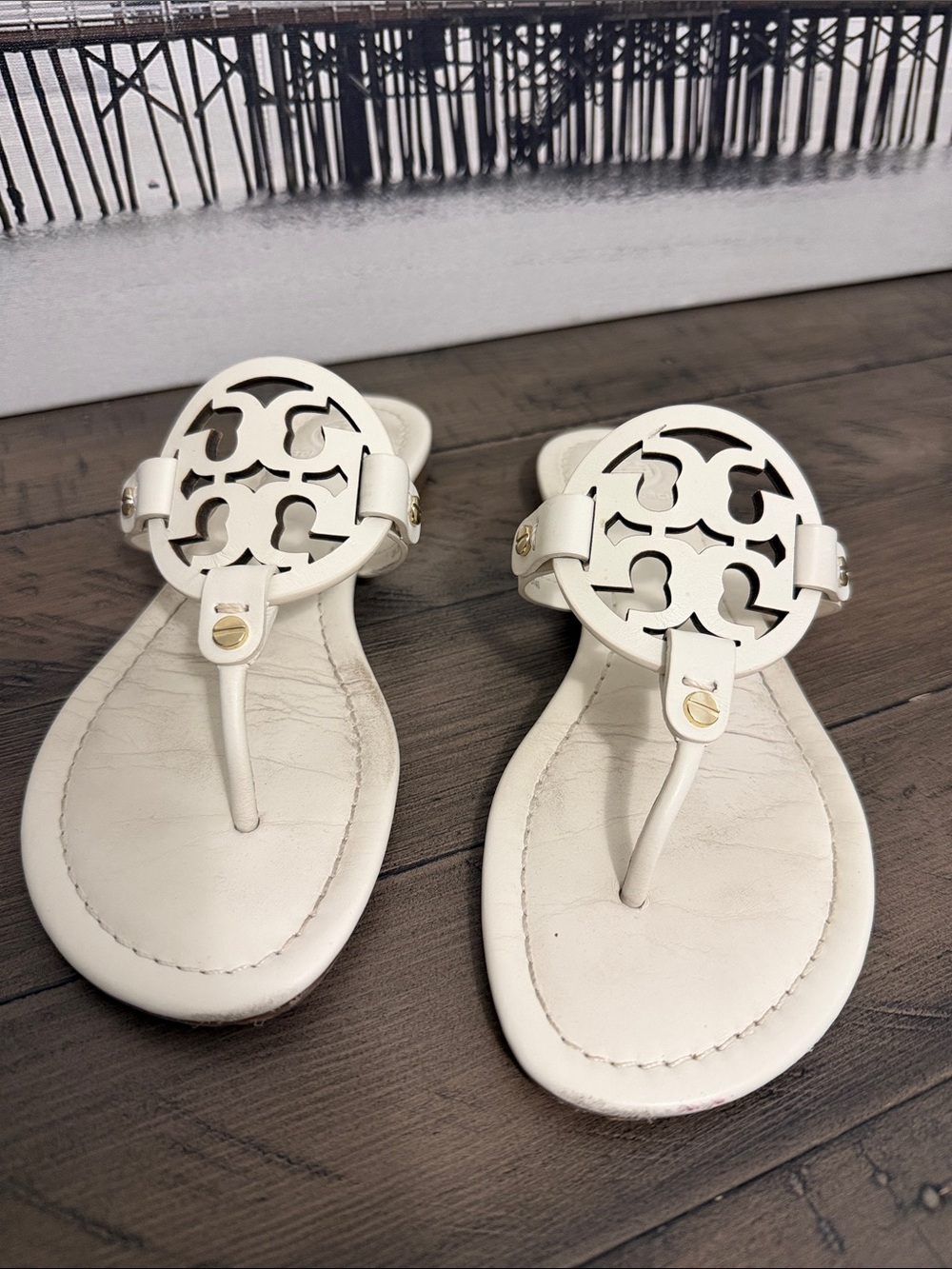 Tori Burch white sandals size 7